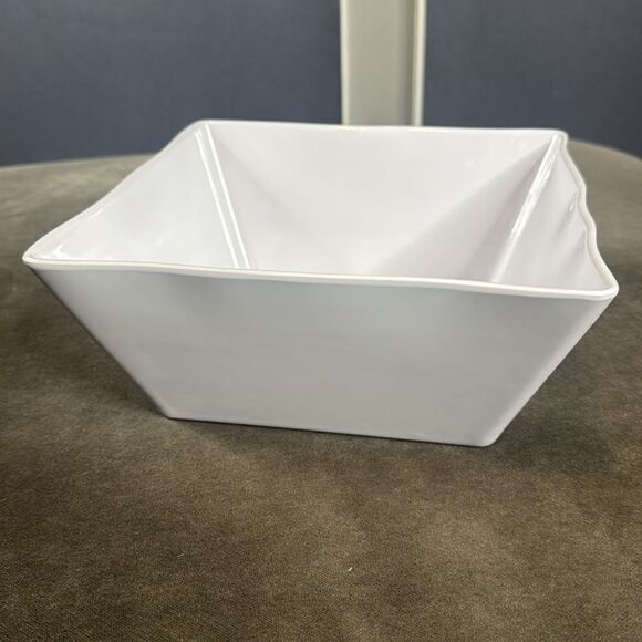 FDG Large White Square Melamine Serving Bowls 9 3/8” Set of 4 each 114 oz NEW - Picture 2 of 7